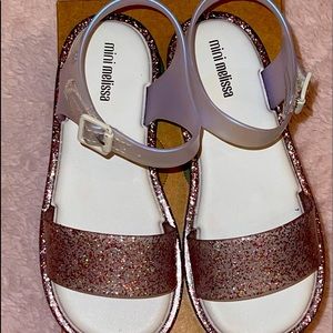 Mini Melissa - Size 11